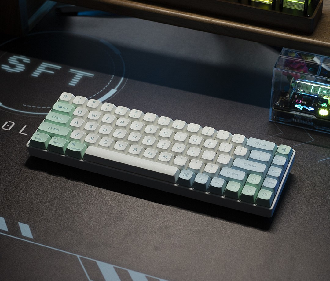 Ice Mint XDA Keycap Set, the complete board on a desk